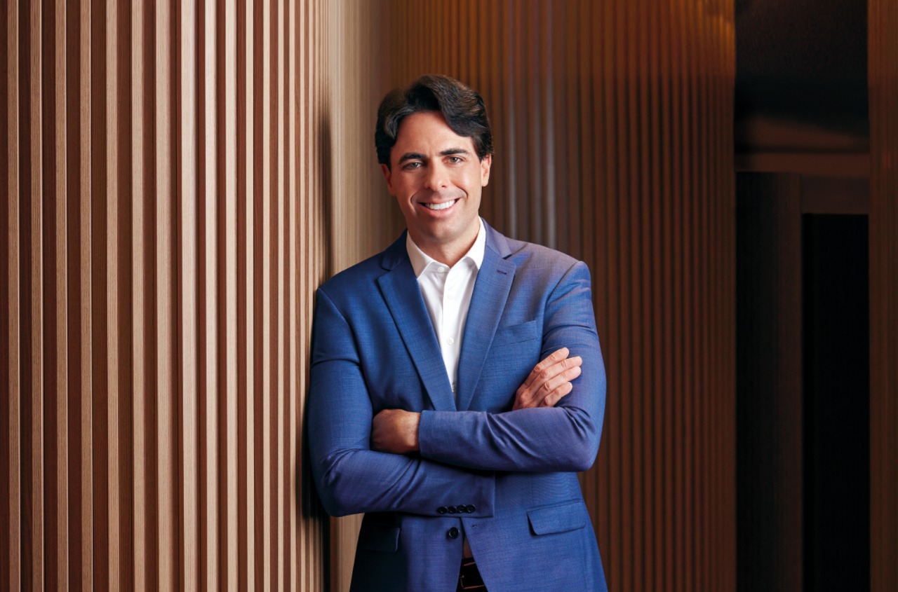 CEO da Moura Dubeux, Diego Villar é capa da nova edição da Revista IN Connection CEO da Moura Dubeux, Diego Villar é capa da nova edição da Revista IN Connection
