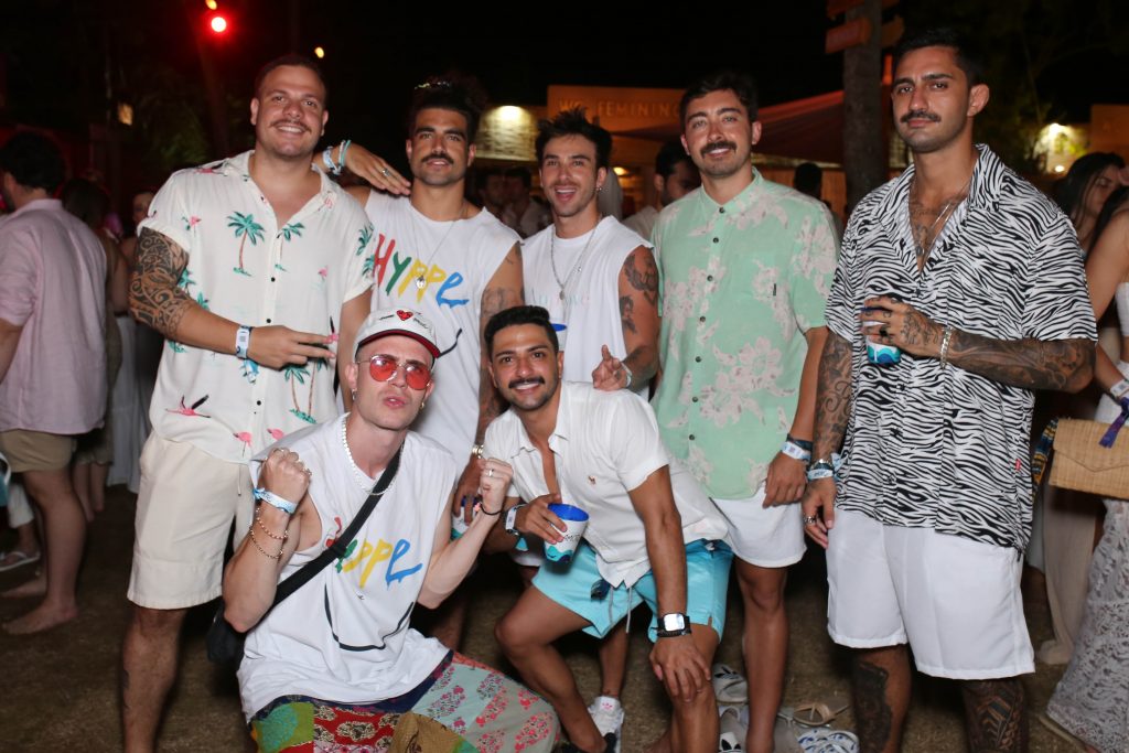 45015361501012022 Caio Castro E Amigos 5.