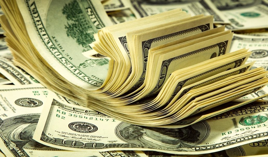 Dólar supera a casa dos R$ 5,50 devido à Ucrânia e reunião do Federal Reserve