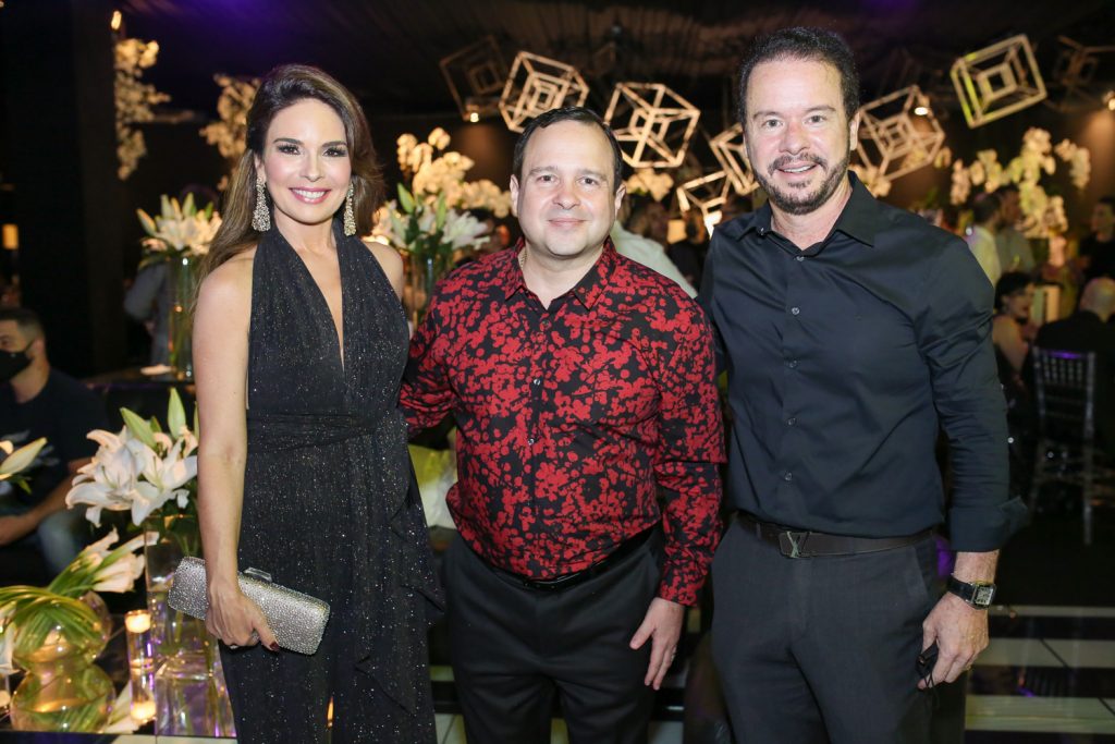 Eveline Fujita, Igor Barros E Lissandro Fujita
