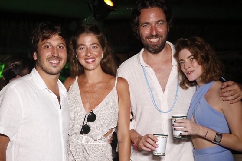 Welcome 2022 - Festa do Taípe reúne sobrenomes poderosos e mulheres lindas em virada do ano no sul da Bahia