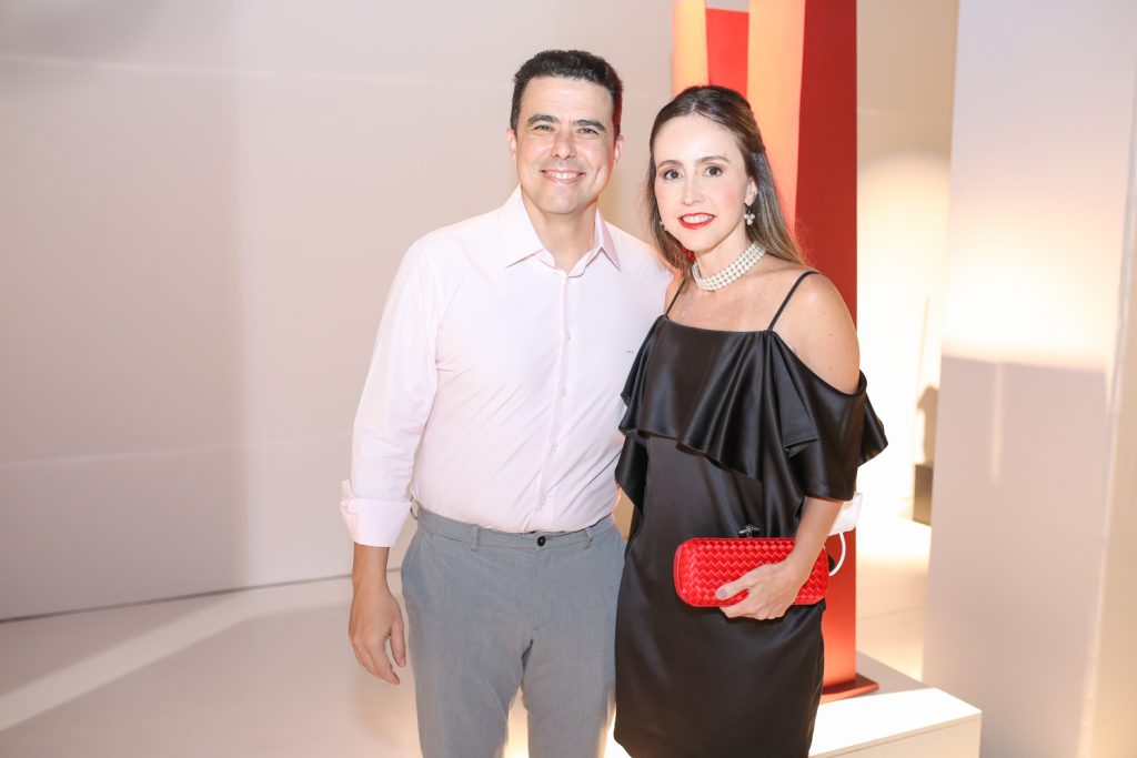 Nizabro E Carol Fujita