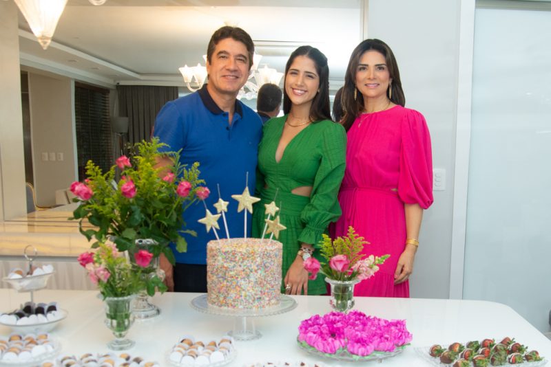 Troca de idade - Alto astral marca a comemoração dos 18 Anos de Bia Teixeira