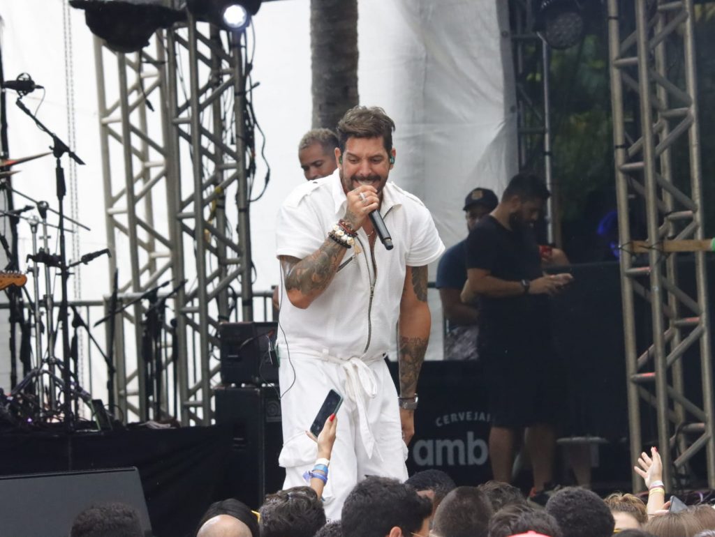 
				Banda EVA
				