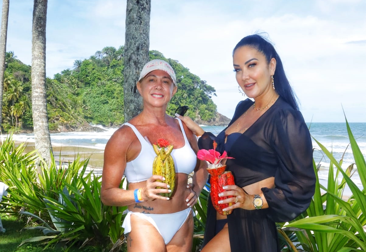 Hortência e Hellen Ganzarolli recarregam as energias no São José Beach Club, em Itacaré