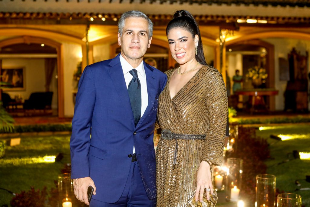 Adolfo E Mariana Bichucher