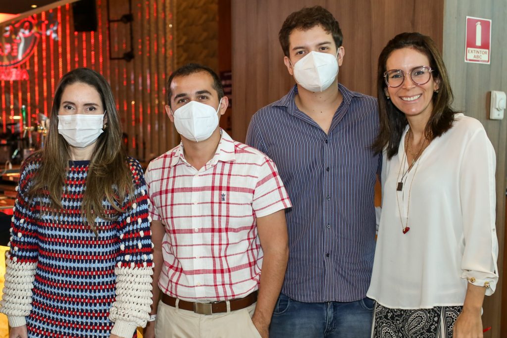 Agueda Muniz, Roberto Leite, Guilherme Colares E Gisele Studart