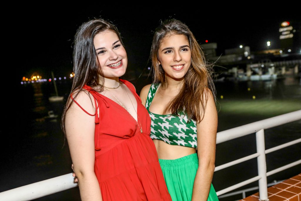 Beatrice Vasconcelos E Giovana Takaoka