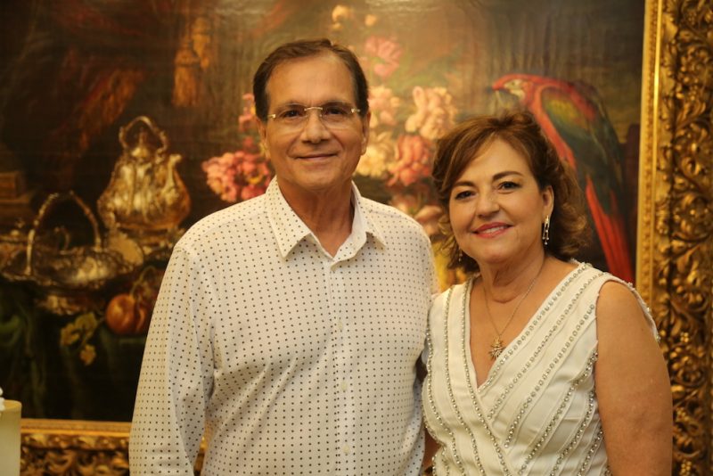 Bodas de Ouro - Ana Maria e Beto Studart brindam seus 50 anos de casados “comme il faut”