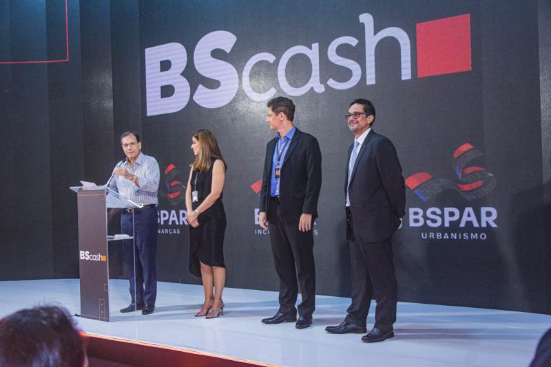 Atuação financeira - Em concorrida solenidade no BS Design, Beto Studart apresenta a BScash