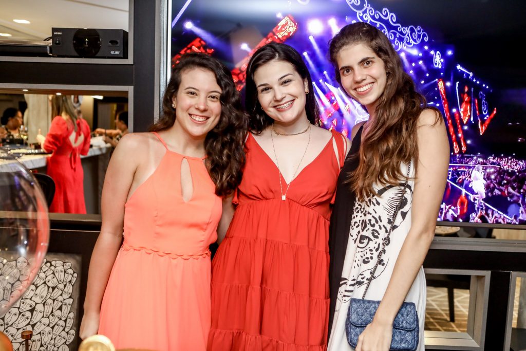 Bruna Matias, Beatrice Vasconcelos E Lara Vasconcelos