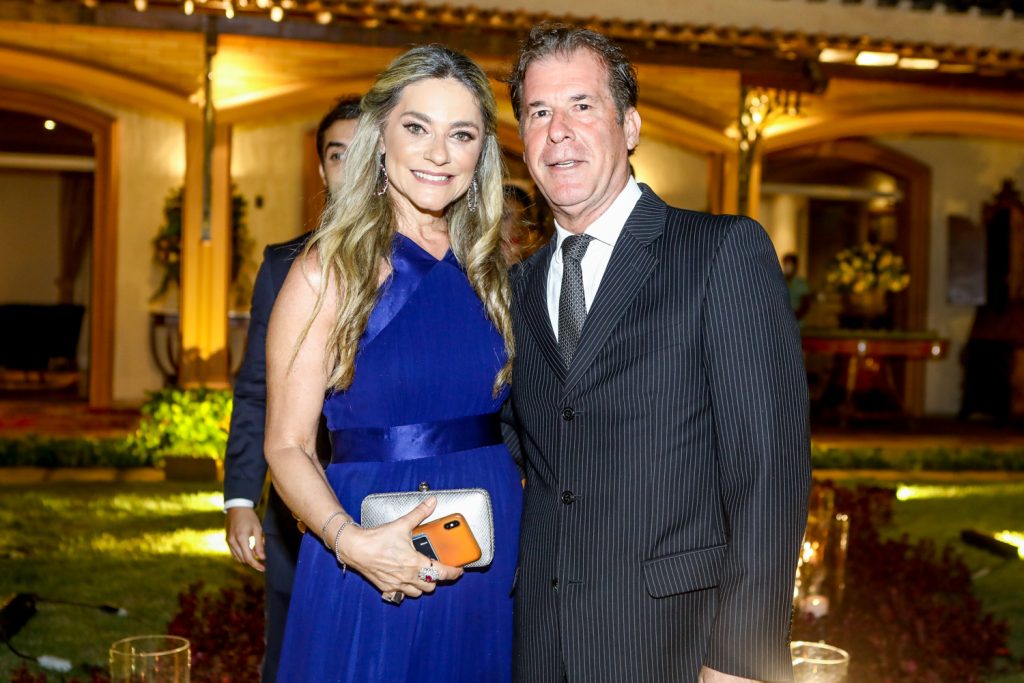 Celia E Artur Magalhaes