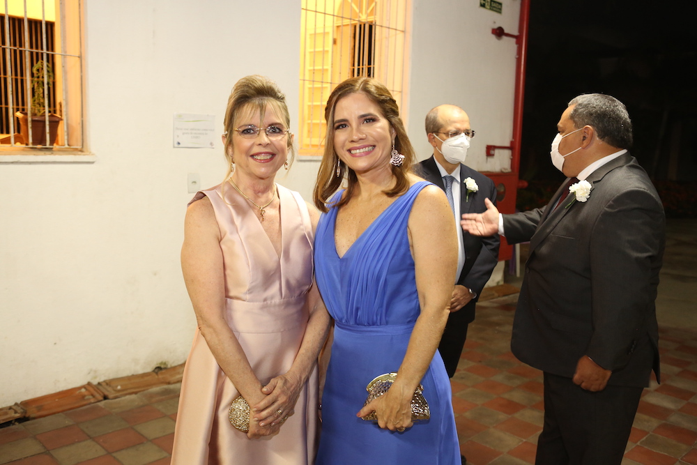 Cristiane Borges E Karine Capistrano