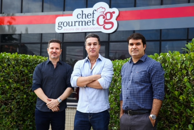 Sócios da franquia Escola Chef Gourmet apostam em mercado de qualificação gastronômica em Fortaleza