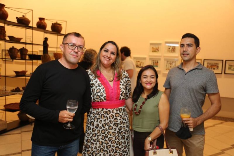 Arte - Em clima de felicidade, Espaço Cultural Ana Amélia recebe duas novas exposições