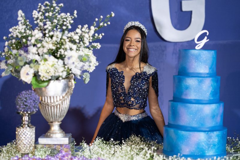 Debut - Alegria e emoção deram a tônica da festa de 15 anos de Giovanna Jinkings