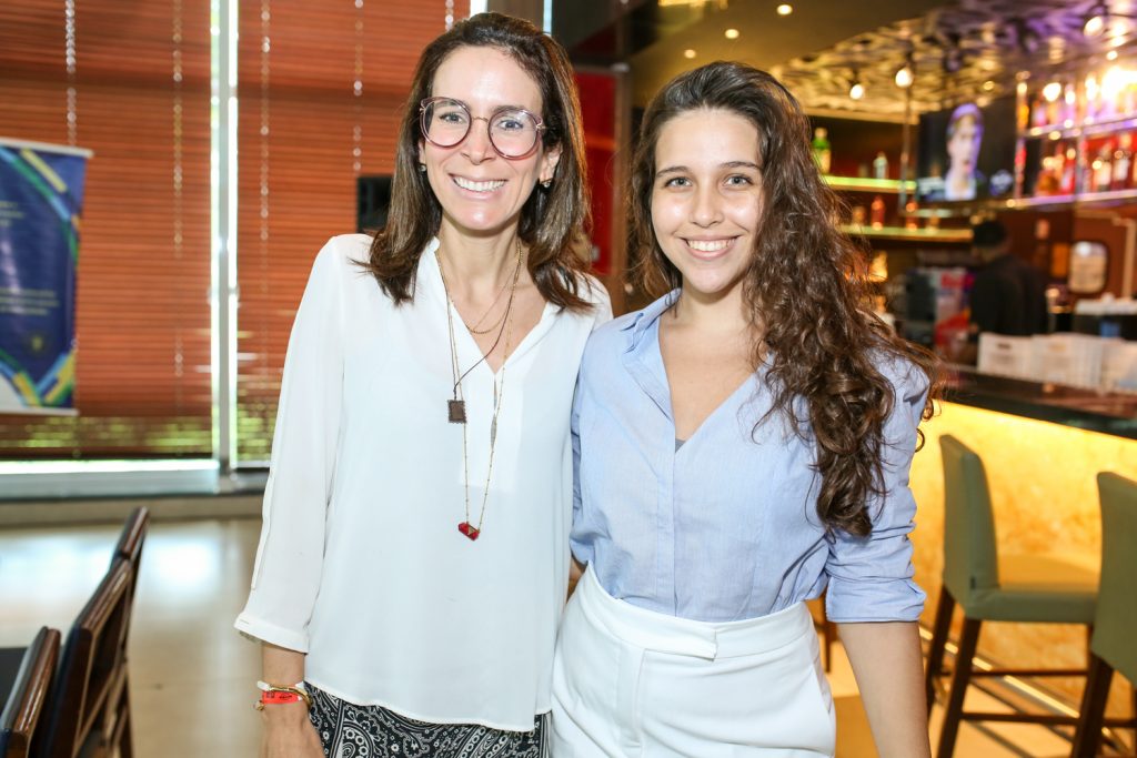 Gisele Studart E Barbara Albuquerque