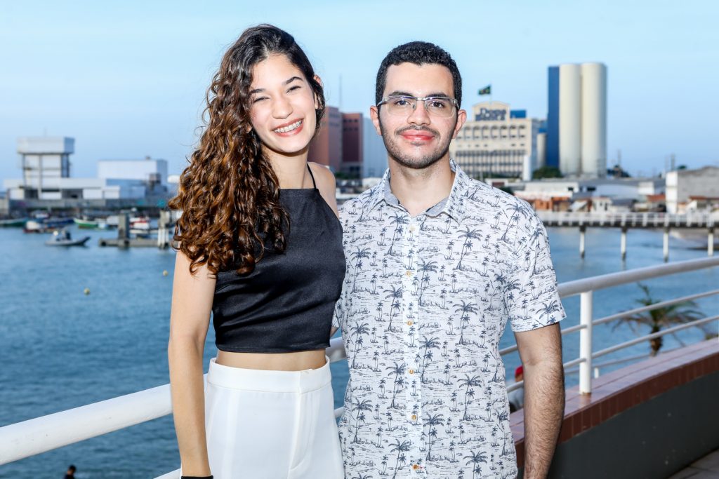 Giulia Sampaio E Luis Felipe