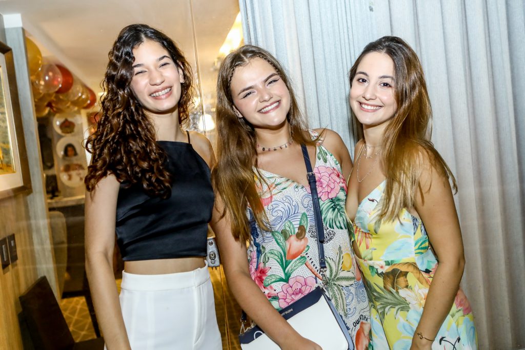 Giulia Sampaio, Lia Jereissati E Luciana Pinheiro