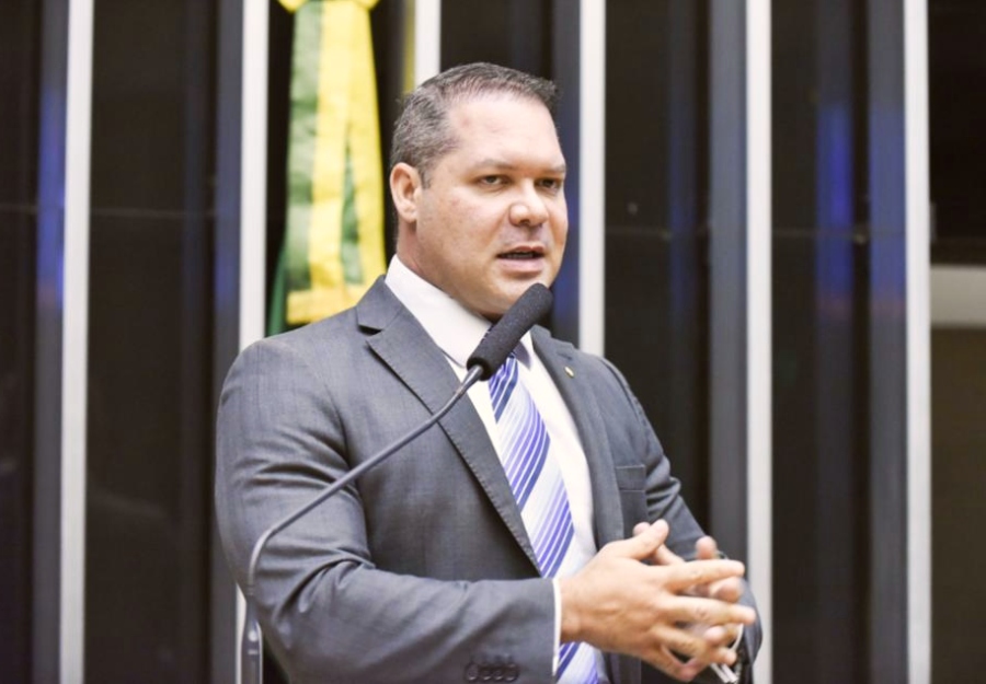 Heitor Freire apresenta PL visando liberar atividades comerciais na Zona Costeira Heitor Freire apresenta PL visando liberar atividades comerciais na Zona Costeira