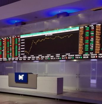 Bolsa volta a bater recorde com redução de tensões externas