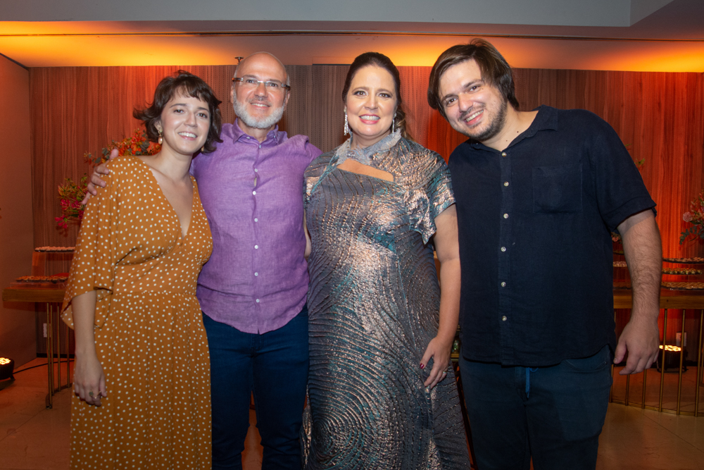 Hotel Gran Marquise serve de cenário para a elegante festa de Luciana Colares
