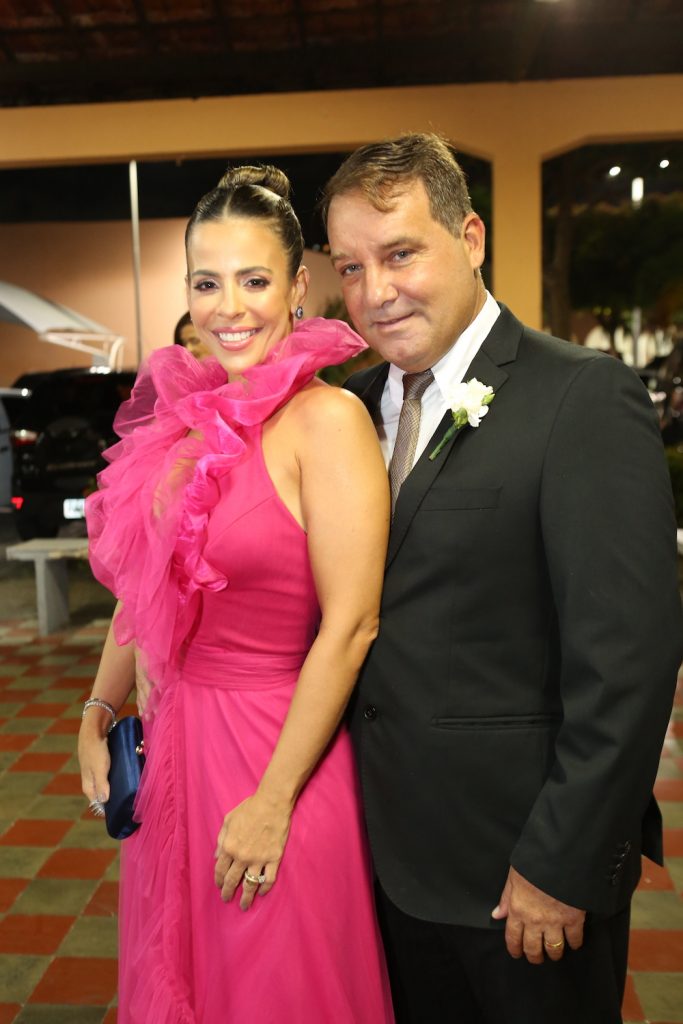 Jussana Porcino E Dinarte Filho