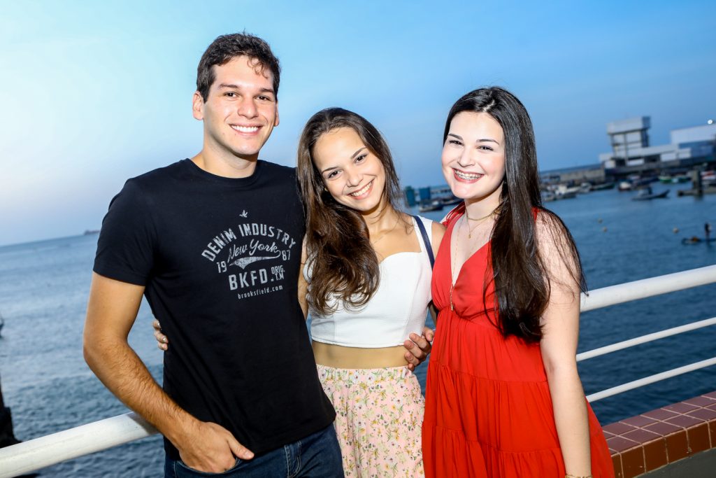 Leandro Lima, Marina Caroline E Beatrice Vasconcelos