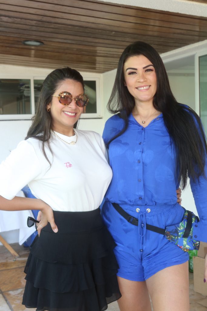 
				Viliane Lira E Cibelle Lima 
				