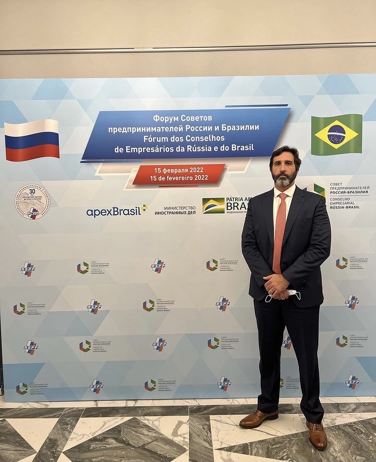 Cearense Lucas Fiuza participa de encontro diplomático para ampliar relações comerciais entre Brasil e Rússia