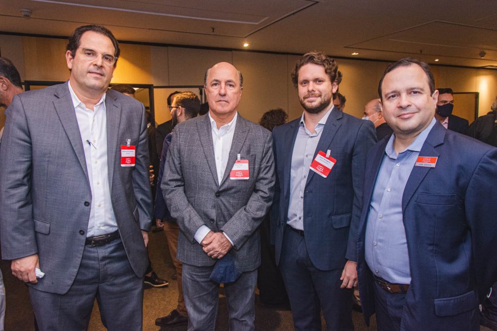 Lucio Carneiro, Silvio Frota, Victor Perlingeiro E Igor Queiroz Barroso