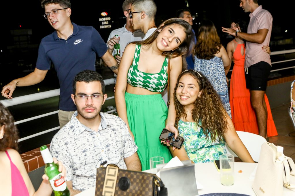 Luis Felipe, Giovana Takaoka E Sabrina Rodrigues