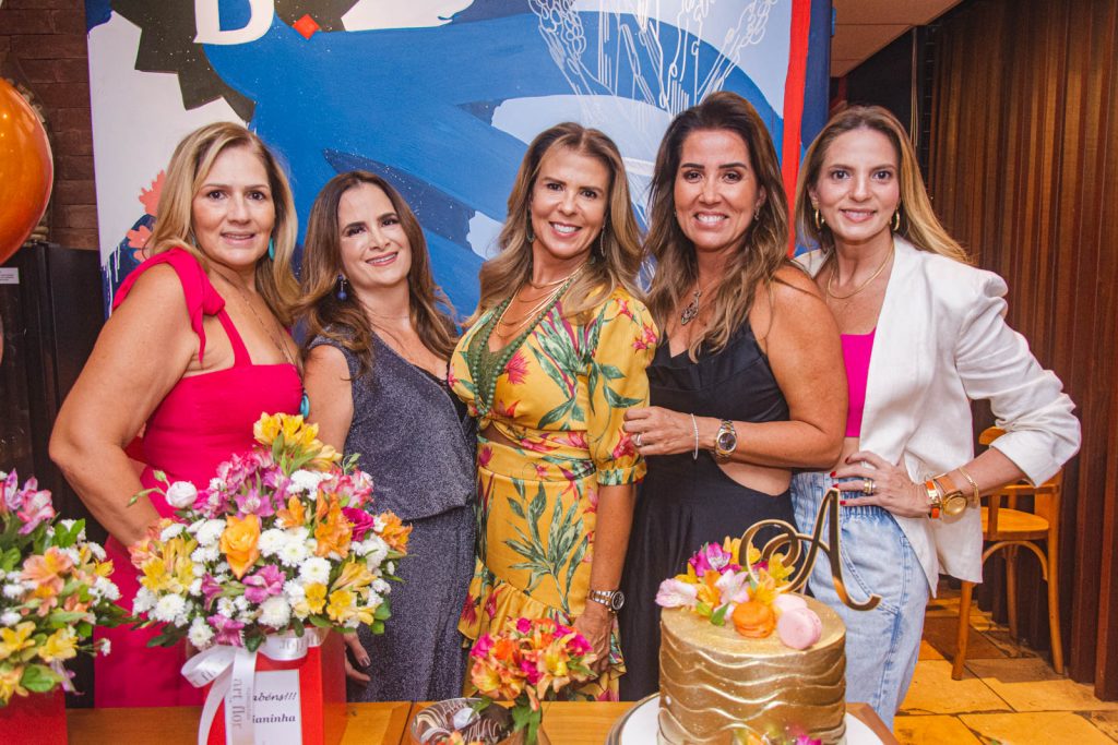 Marcia Peixoto, Adriana Bezerra, Alexandra Pinto, Ana Vladia Sales E Michelle Aragao