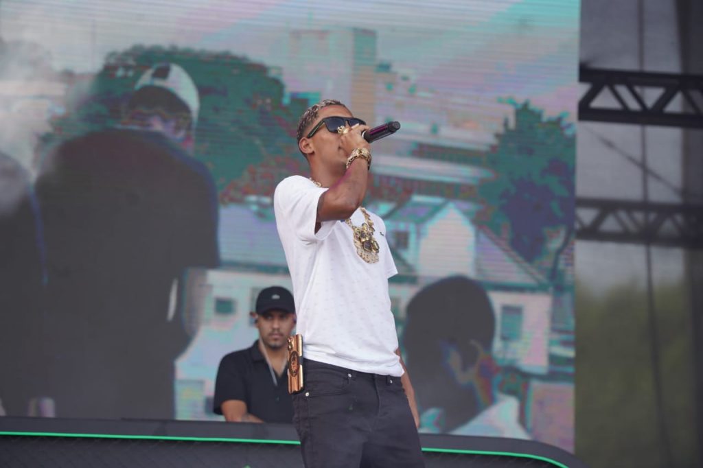 Mc Poze Do Rodo No Carnaval Das Artes 1