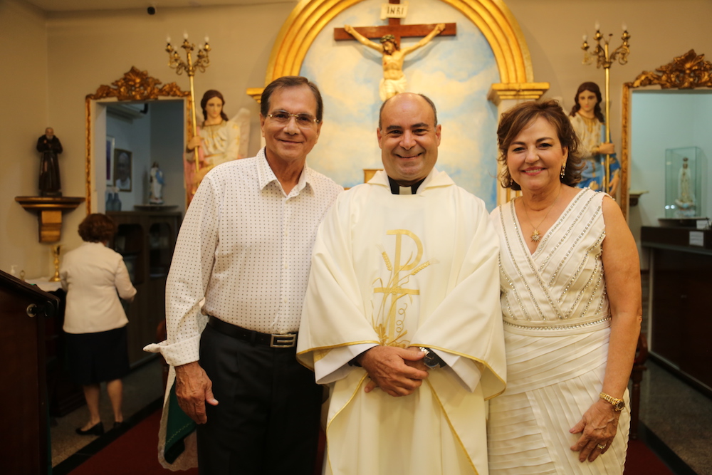 Padre Almeida Com Beto E Ana Studart
