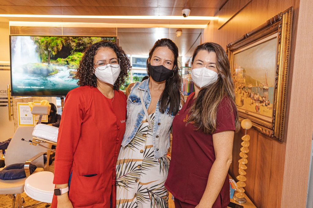 Paula Carolina, Yurika Iseki E Lauren Oyana