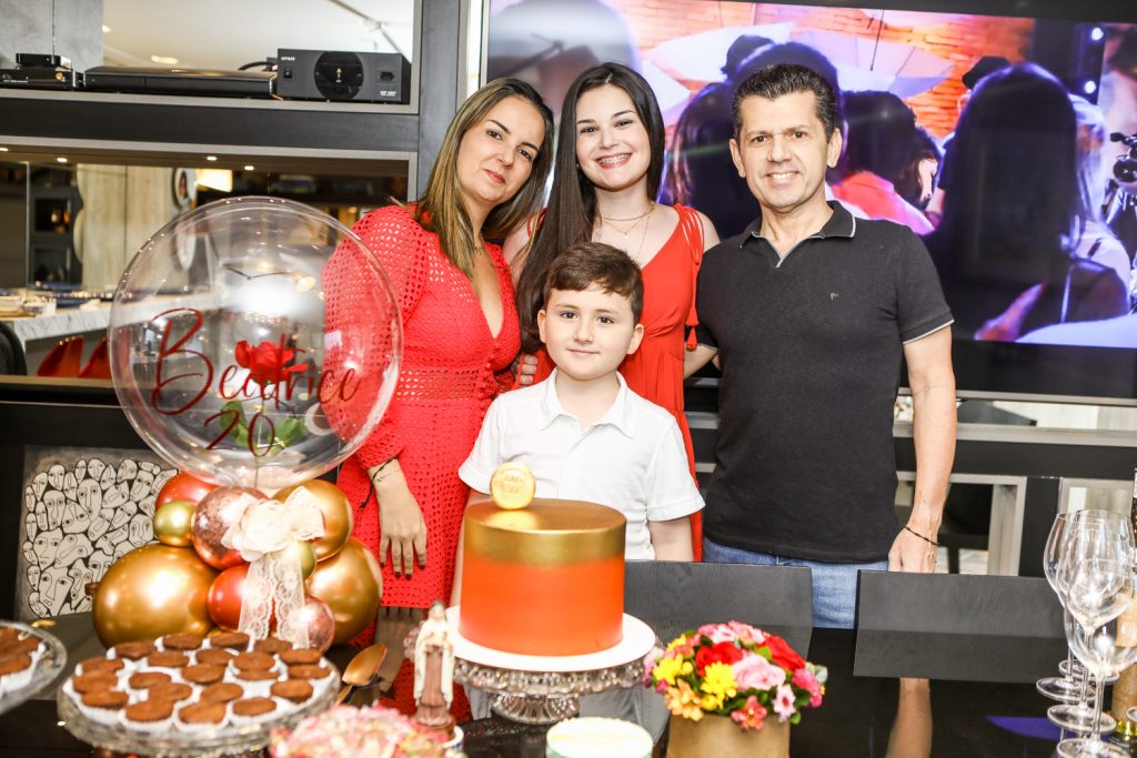 Raquel, Erick Beatrice E Erick Vasconcelos (2)