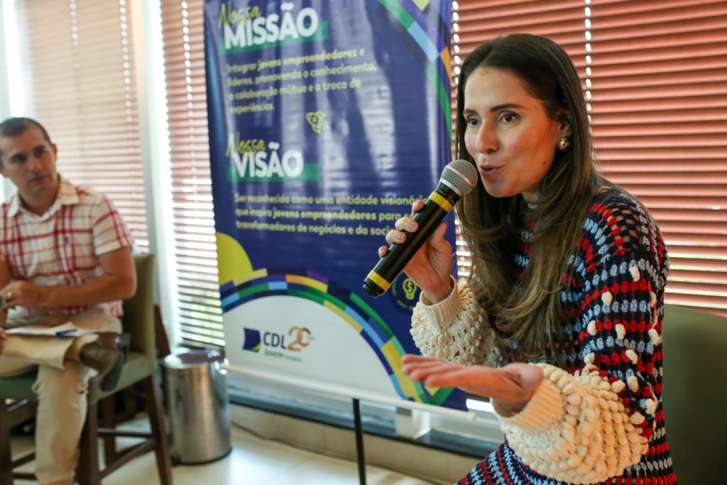 Roberto Leite E Agueda Muniz (2)