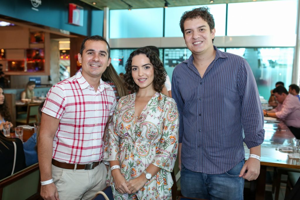 Roberto Leite,maria Braz E Guilherme Colares