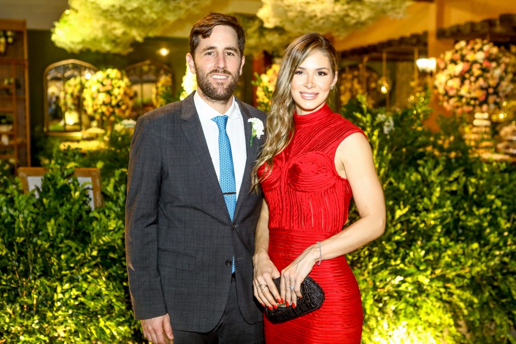 Rodrigo Frota E Bruna Waleska