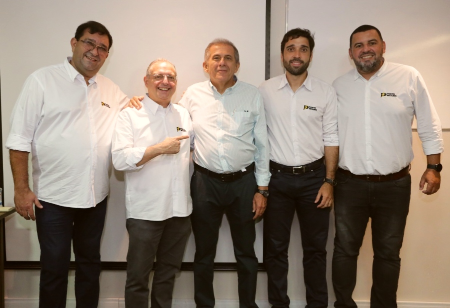 Manuel Novais reeleito para o quadriênio 2022-2026 à frente do Sindipostos-CE