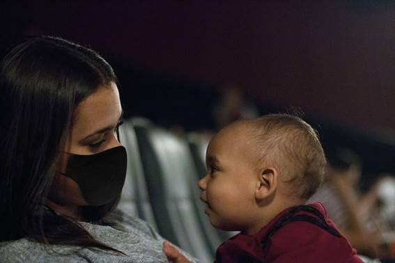 CineMaterna promove sessão de cinema para famílias com bebê no RioMar Kennedy