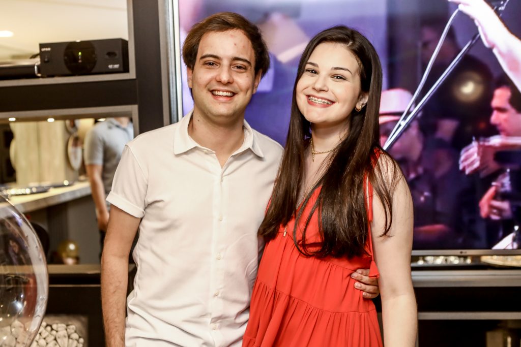 Vitor Viana E Beatrice Vasconcelos