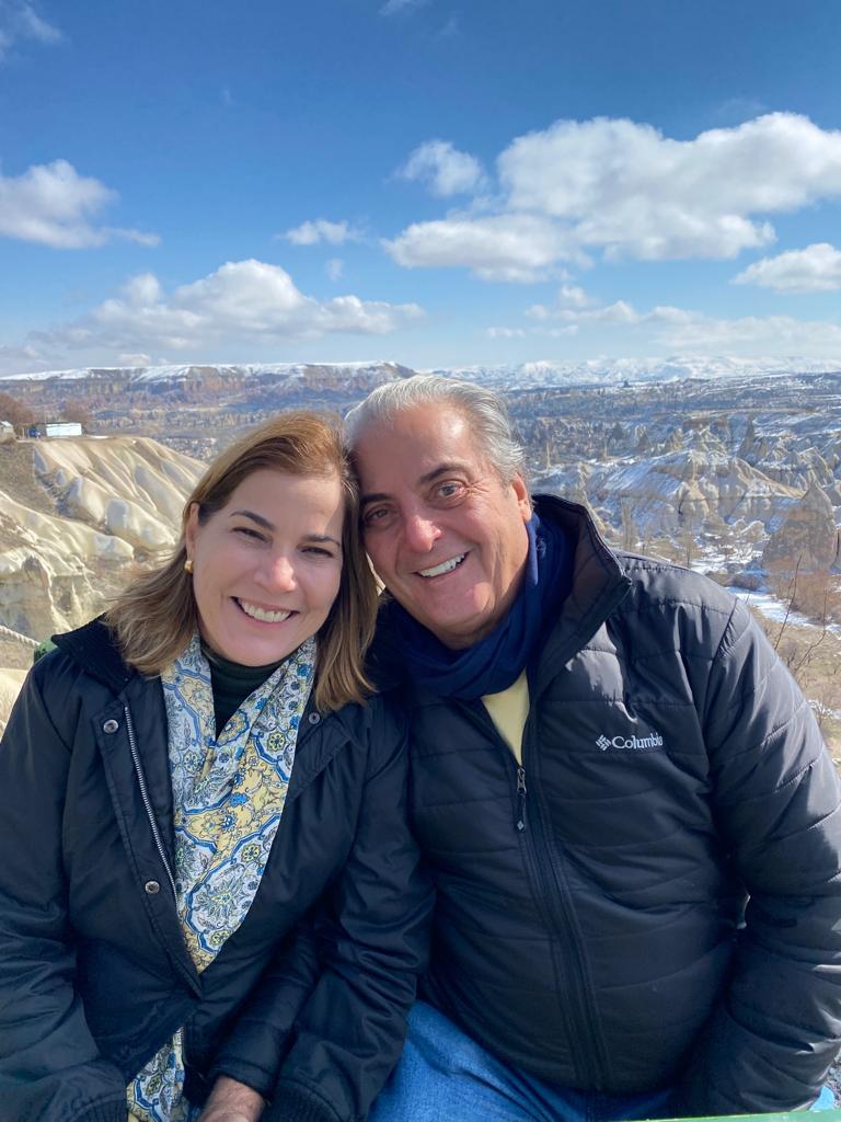 Maira Pinheiro e Alberto Bardawill em clima de lua de mel na Capadócia