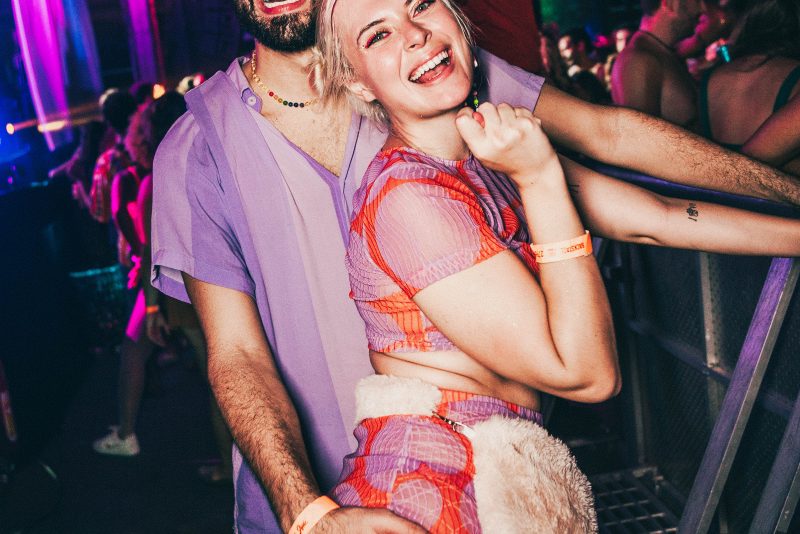 Armazém da Utopia - Auê Festival injeta brilho e folia no Carnaval do Rio de Janeiro