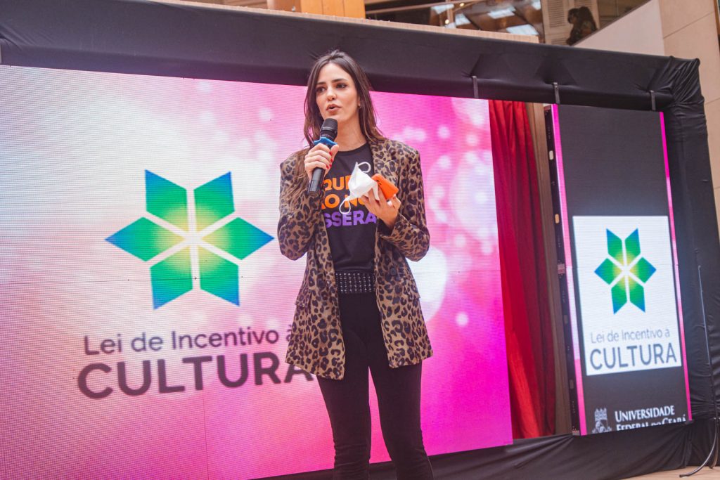 Andressa Meireles (2)