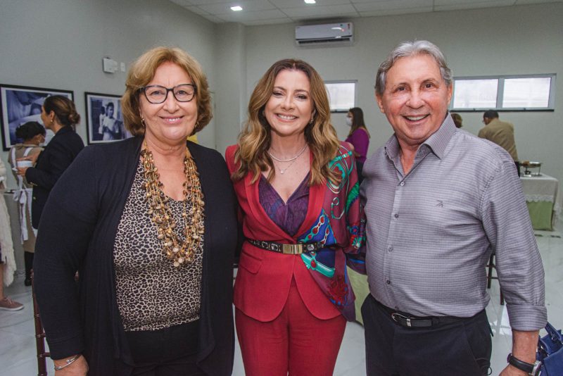 Liderança feminina - Izolda Cela participa de debate em café da manhã do Lide Ceará