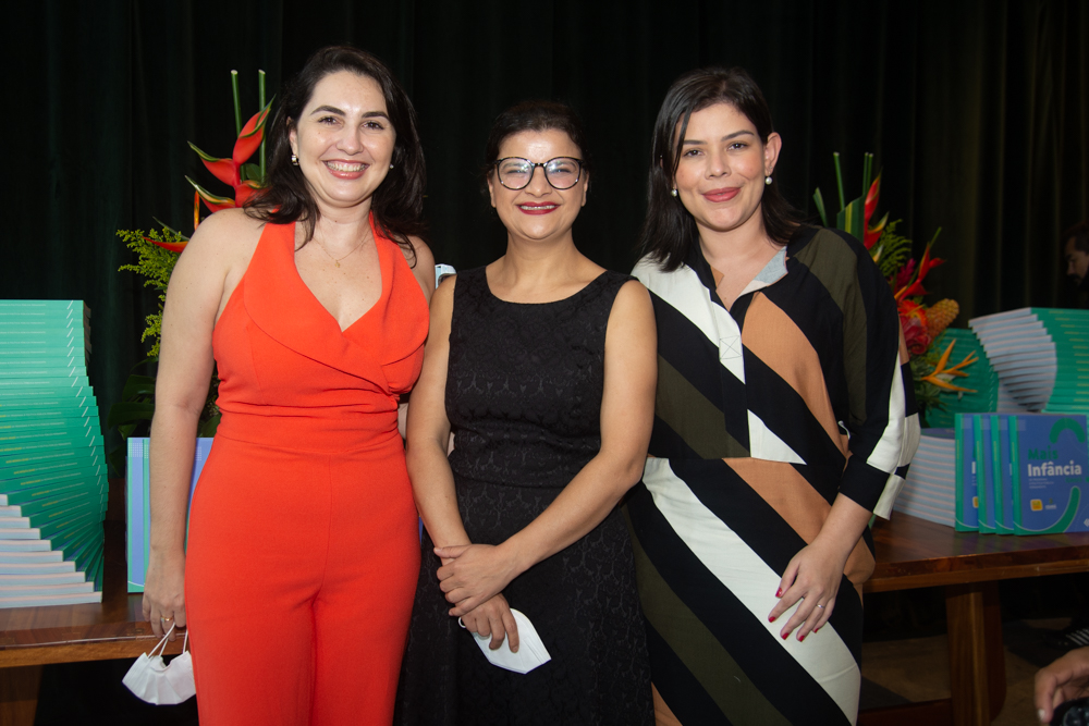 Bruna Leão, Deusiane Paiva E Gardênia Linard (4)