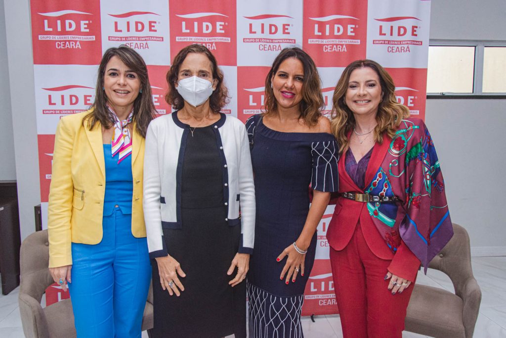 Camila Benevides, Izolda Cela, Ana Carolina Fontenele E Emilia Buarque