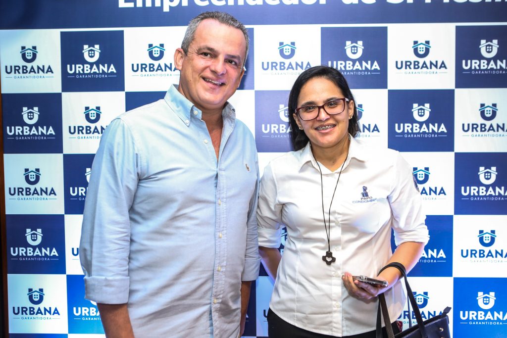 Carlos Campos E Aline Herculano